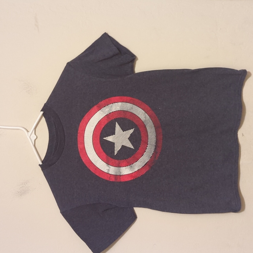Marvel superhero caption America  shirt size small